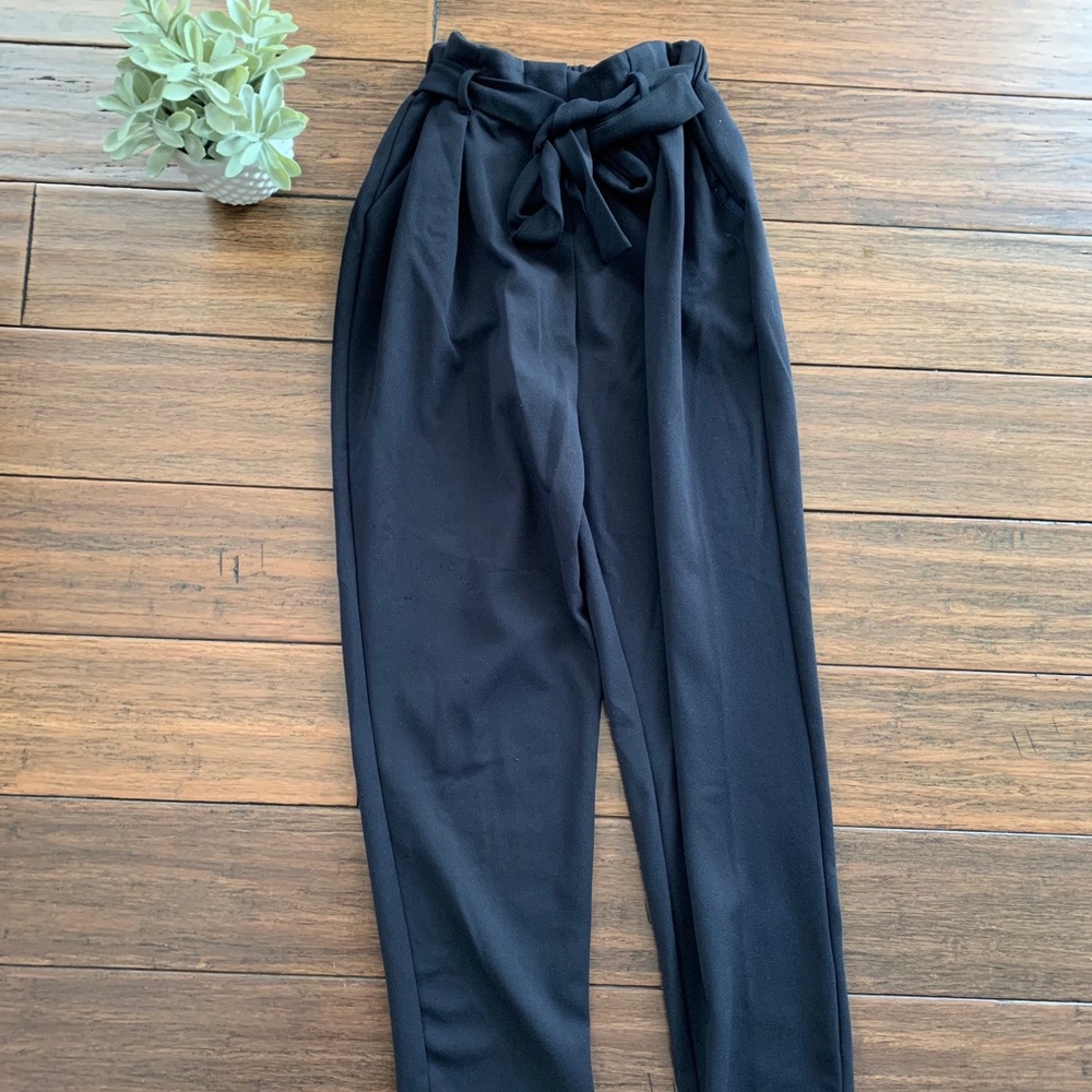 🌿2/$22🌿 Navy paper bag dress pants